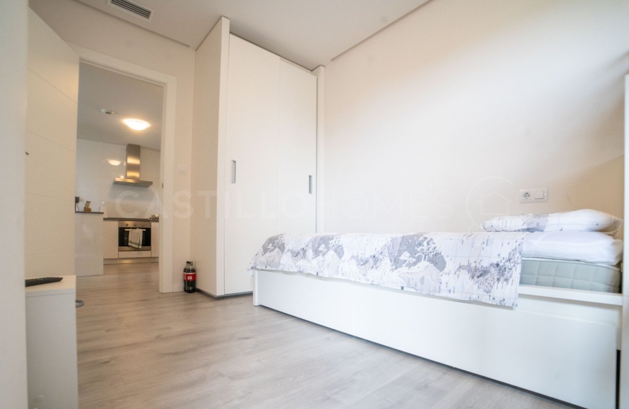 Resale - Apartment / flat - Orihuela Costa - Villamartín