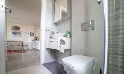 Resale - Apartment / flat - Orihuela Costa - Villamartín