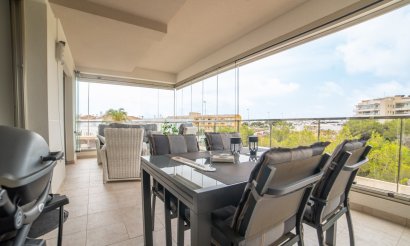 Resale - Apartment / flat - Orihuela Costa - Villamartín