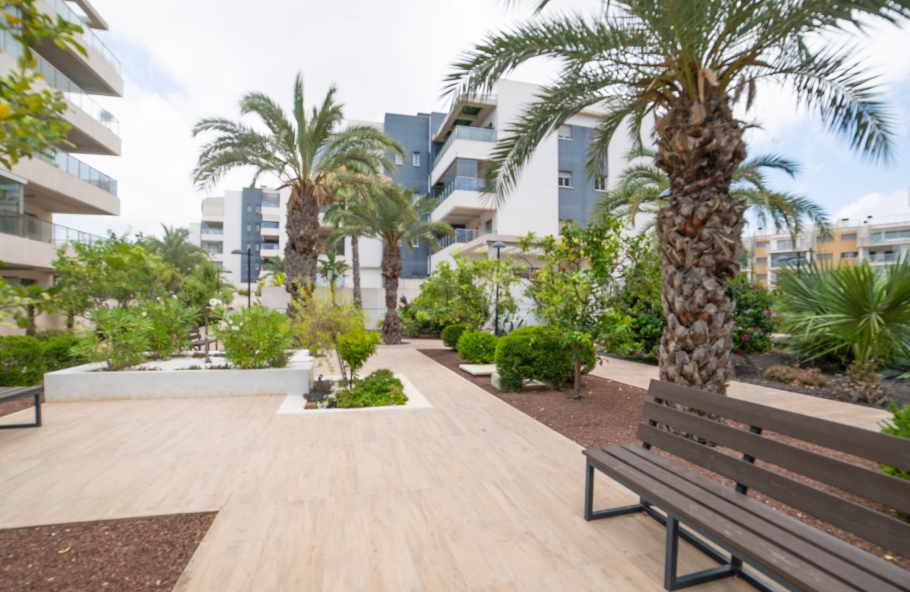 Resale - Apartment / flat - Orihuela Costa - Villamartín