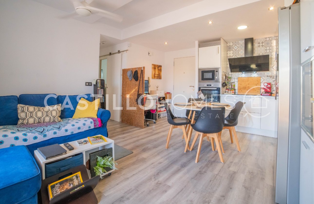 Resale - Apartment / flat - Torrevieja - Centro