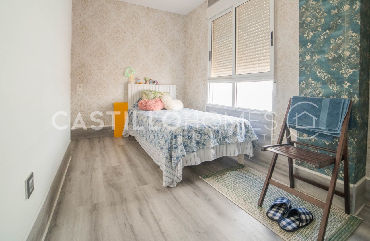 Resale - Apartment / flat - Torrevieja - Centro