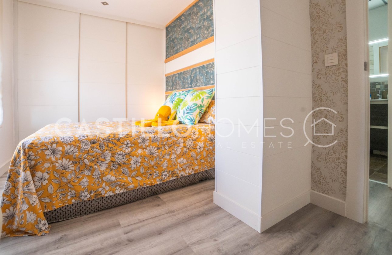 Resale - Apartment / flat - Torrevieja - Centro