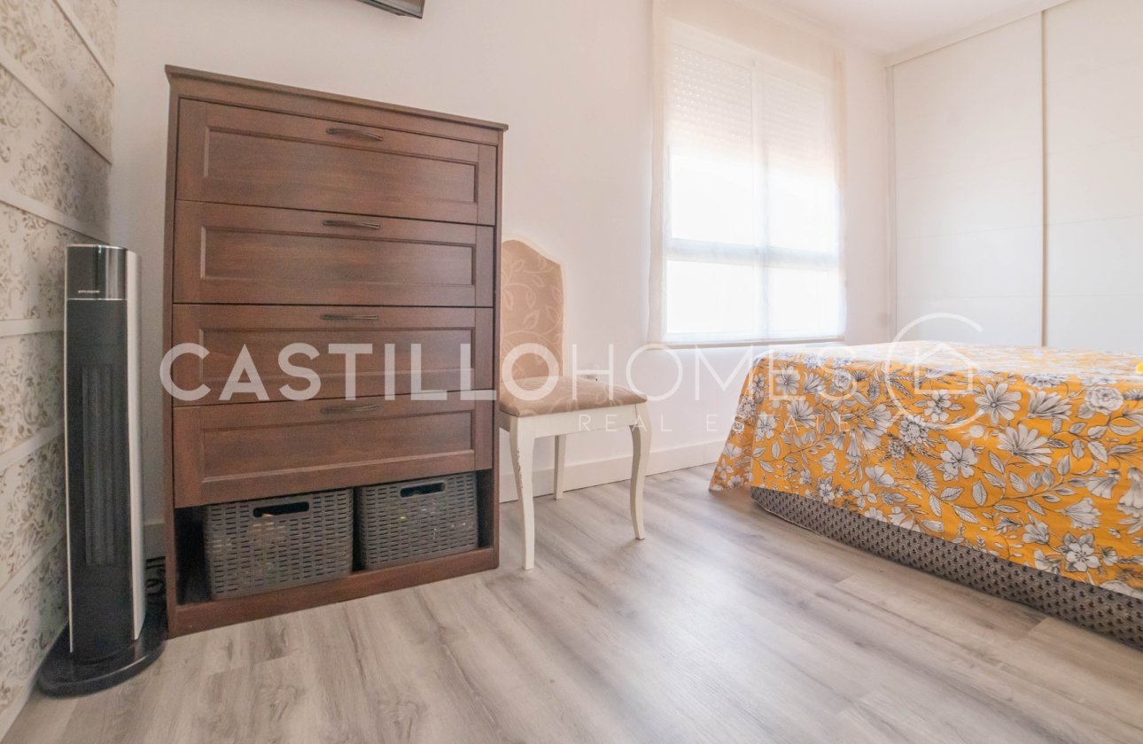 Resale - Apartment / flat - Torrevieja - Centro