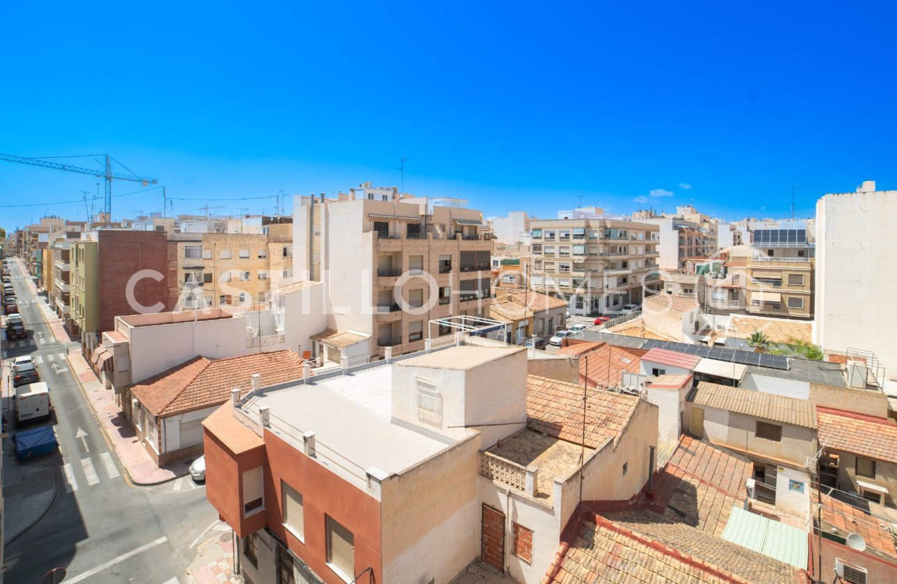 Resale - Apartment / flat - Torrevieja - Centro