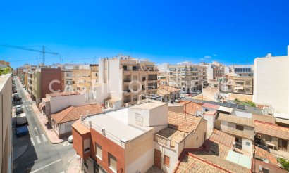Resale - Apartment / flat - Torrevieja - Centro