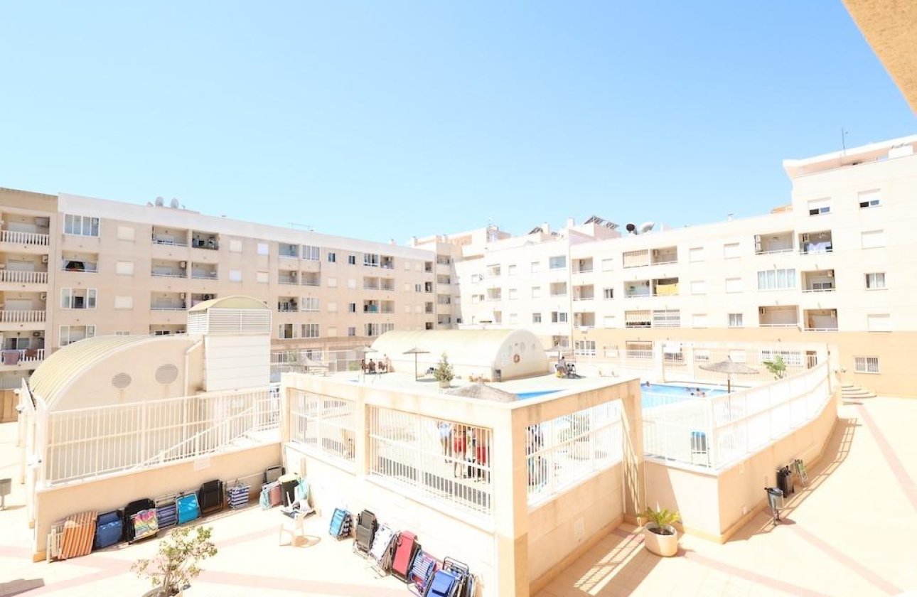 Resale - Apartment / flat - Torrevieja - Playa de los locos