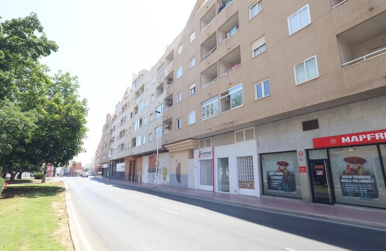 Resale - Apartment / flat - Torrevieja - Playa de los locos