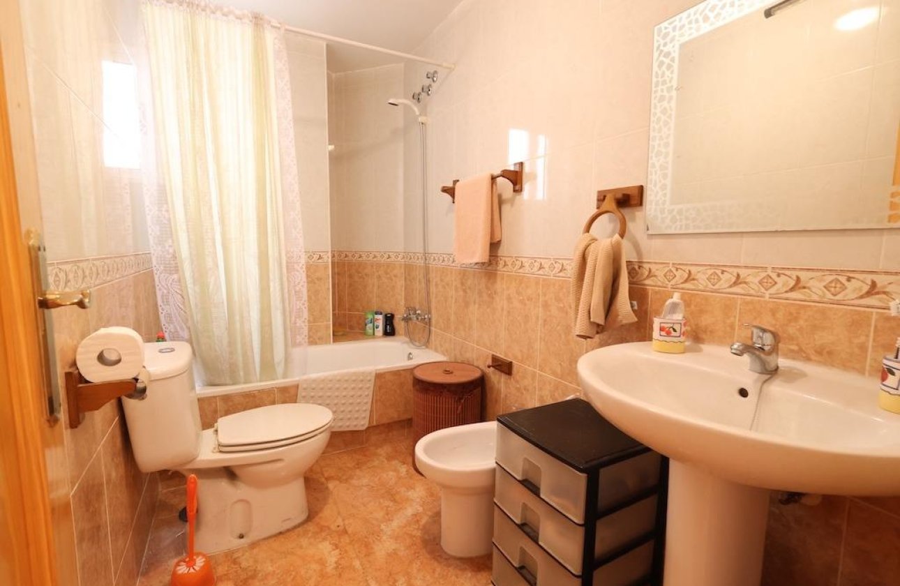 Resale - Apartment / flat - Torrevieja - Playa de los locos