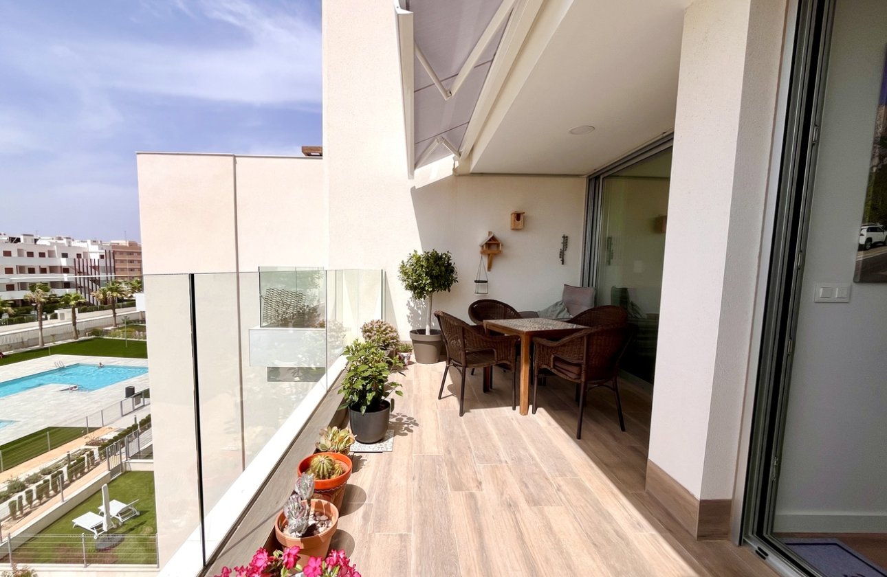 Reventa - Ático - Villamartin