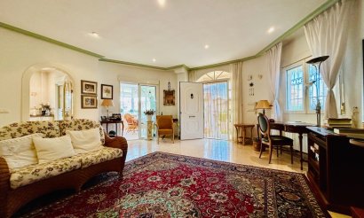 Revente - Villa - Orihuela Costa - Orihuela