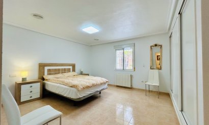 Revente - Villa - Orihuela Costa - Orihuela