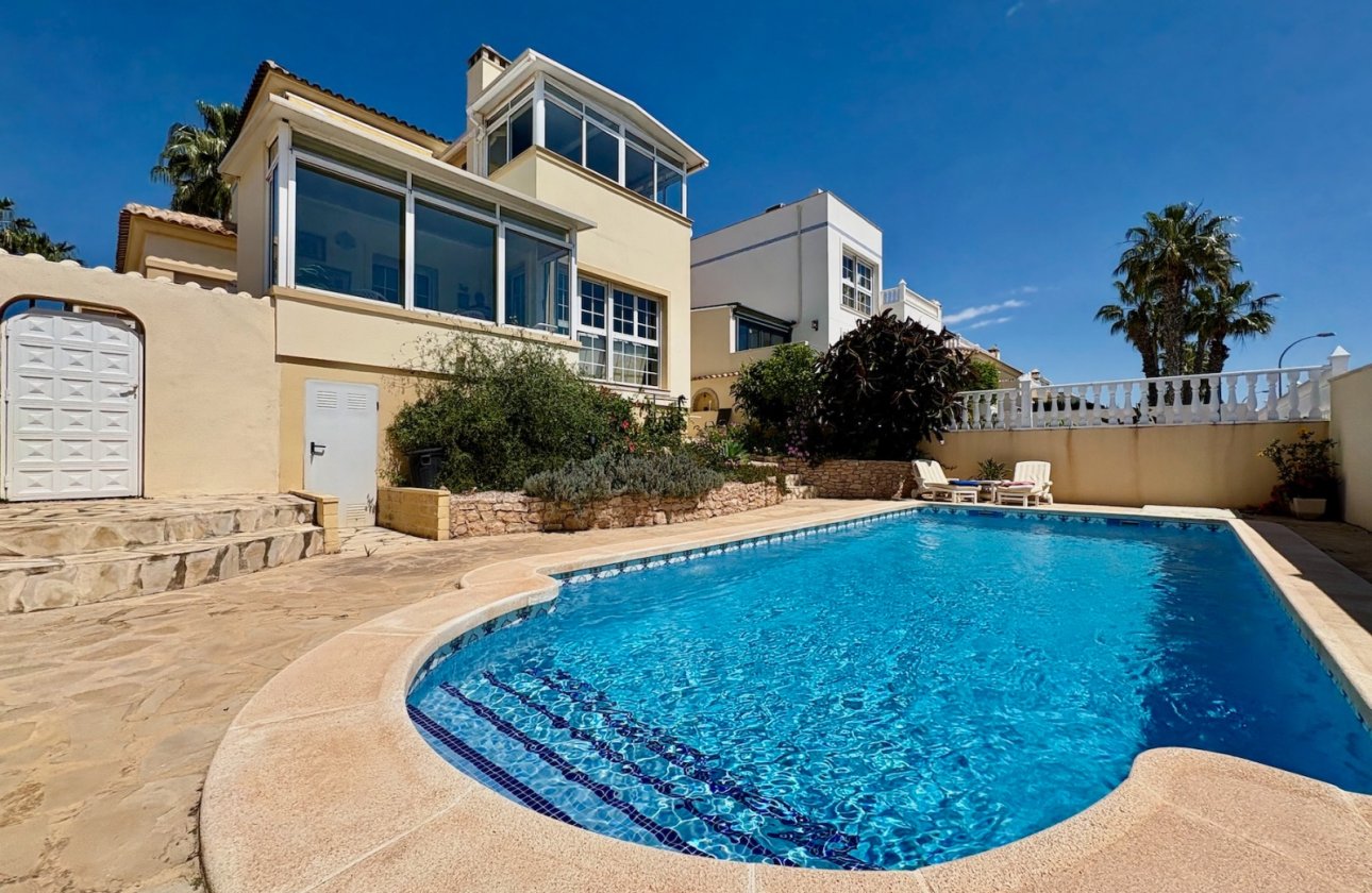 Resale - Villa - Orihuela Costa - Villamartin