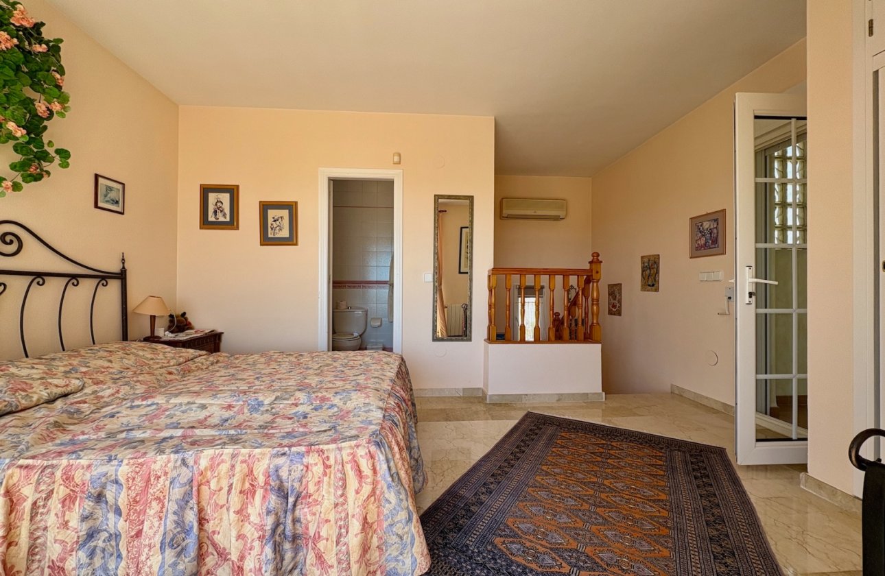 Resale - Villa - Orihuela Costa - Villamartin