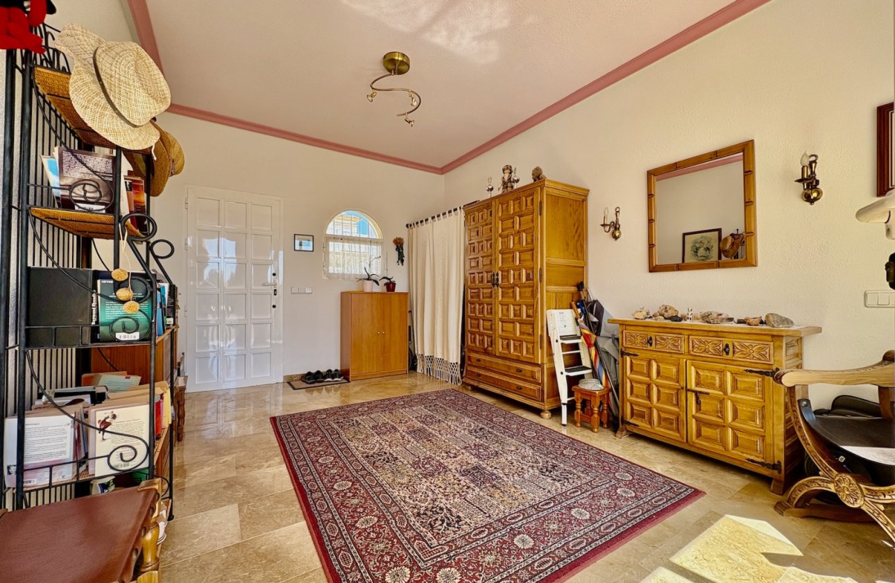Resale - Villa - Orihuela Costa - Villamartin