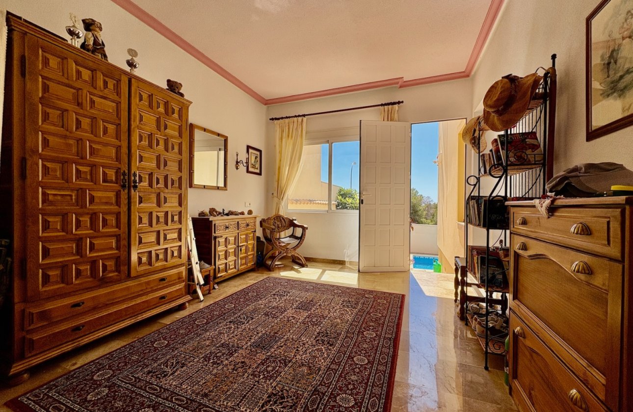 Resale - Villa - Orihuela Costa - Villamartin