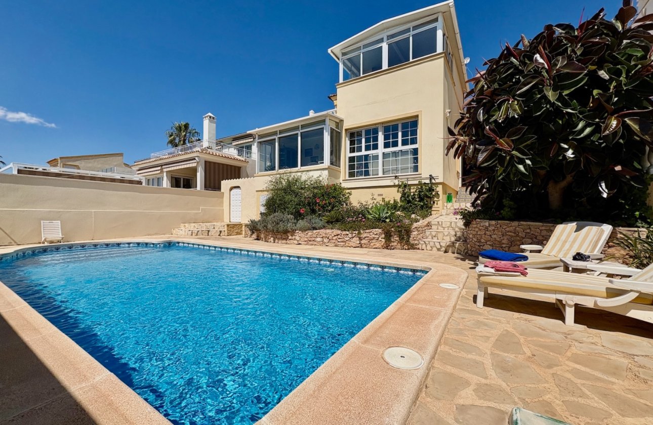 Resale - Villa - Orihuela Costa - Villamartin