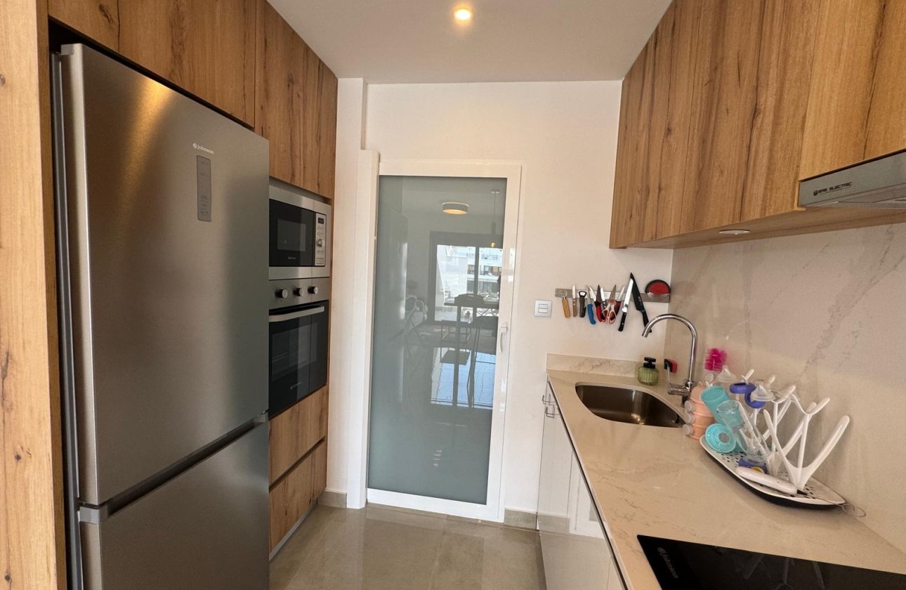 Resale - Apartment / flat - Pilar de la Horadada - Pilar de La Horadada - Town