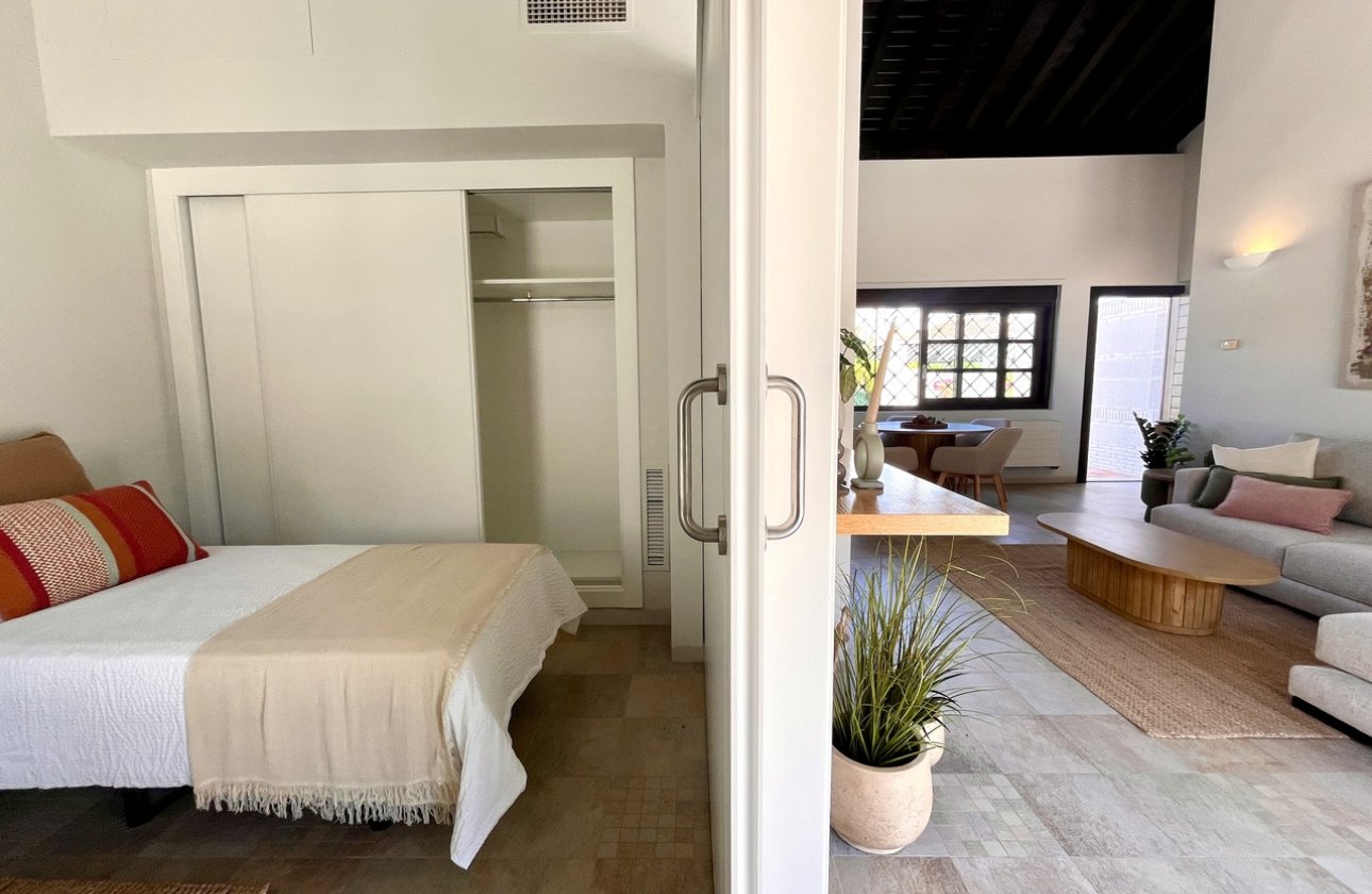 Resale - Townhouse - Sucina