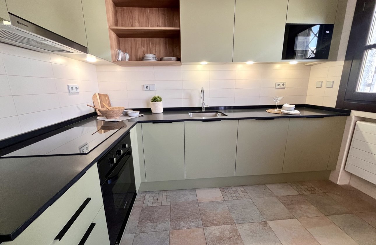 Resale - Townhouse - Sucina