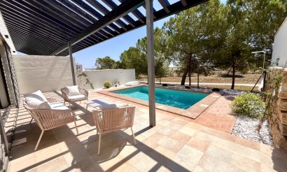 Resale - Townhouse - Sucina