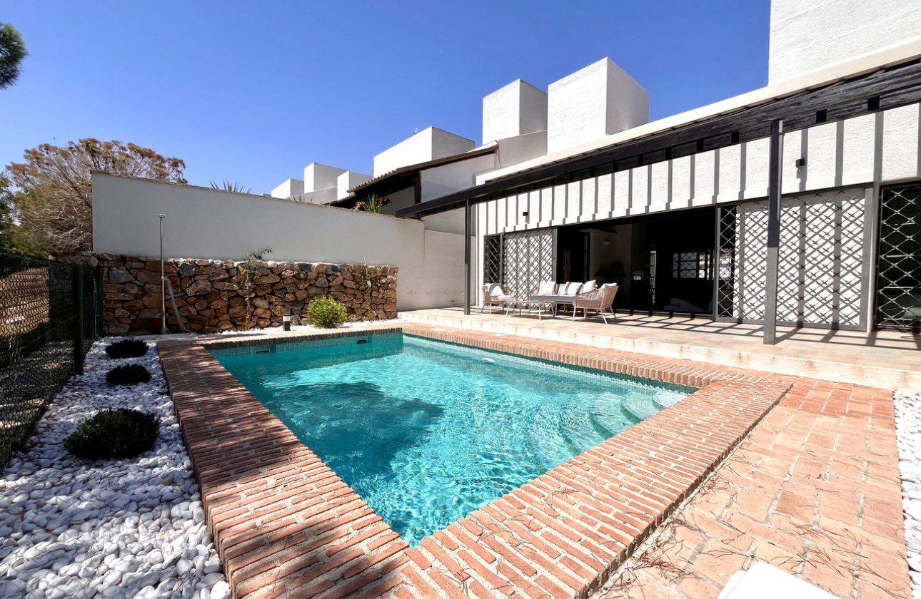 Resale - Townhouse - Sucina