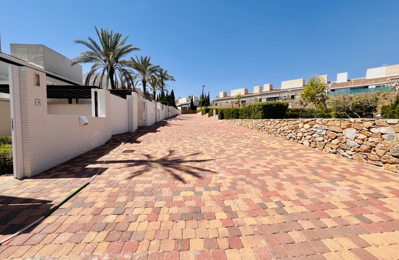 Resale - Townhouse - Sucina