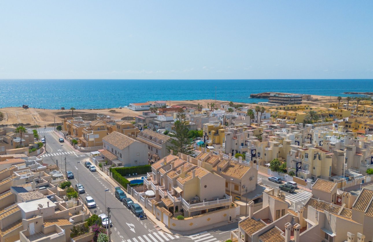 Resale - Townhouse - Torrevieja - Zona los Frutales