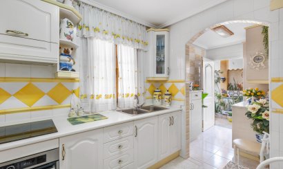Resale - Townhouse - Torrevieja - Zona los Frutales