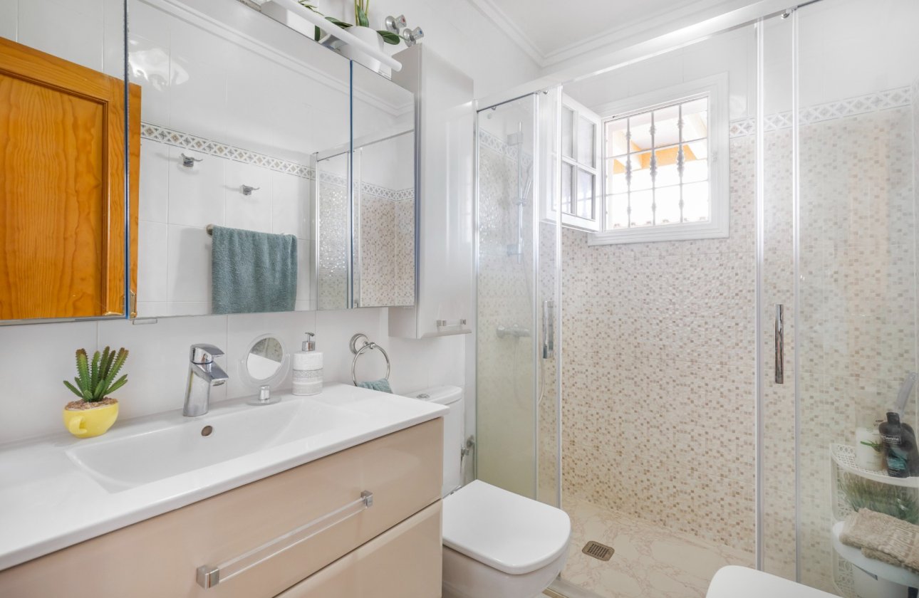 Resale - Townhouse - Torrevieja - Zona los Frutales