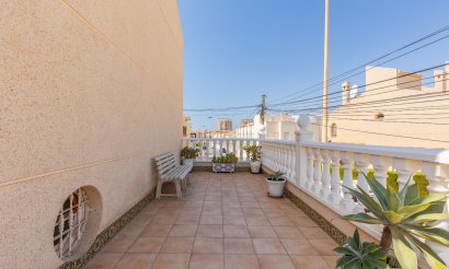 Resale - Townhouse - Torrevieja - Zona los Frutales