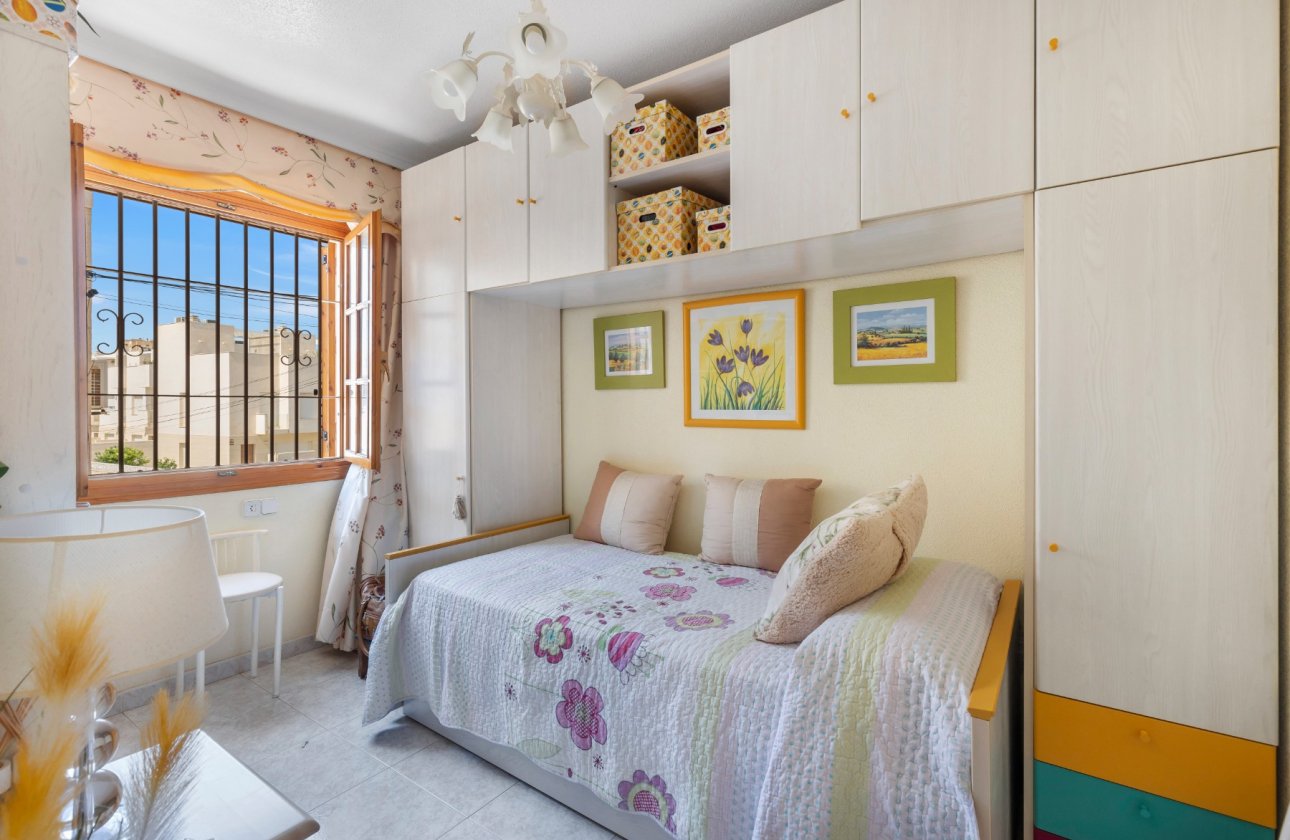 Resale - Townhouse - Torrevieja - Zona los Frutales