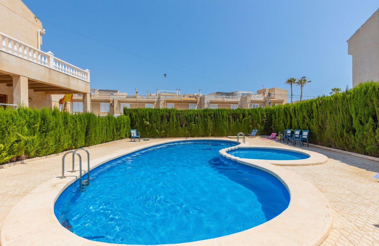 Resale - Townhouse - Torrevieja - Zona los Frutales