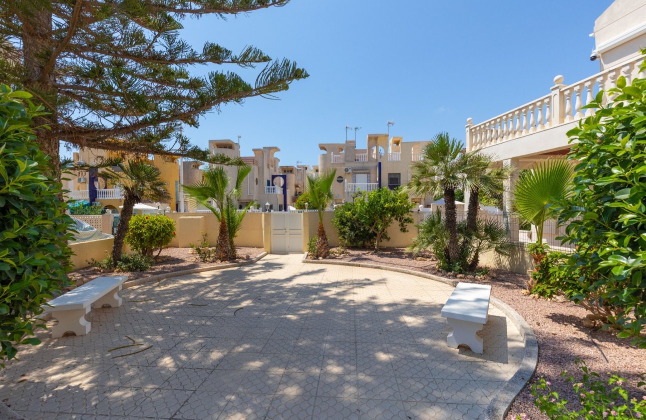 Resale - Townhouse - Torrevieja - Zona los Frutales