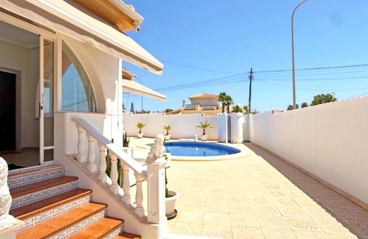 Resale - Villa - Rojales - Ciudad Quesada