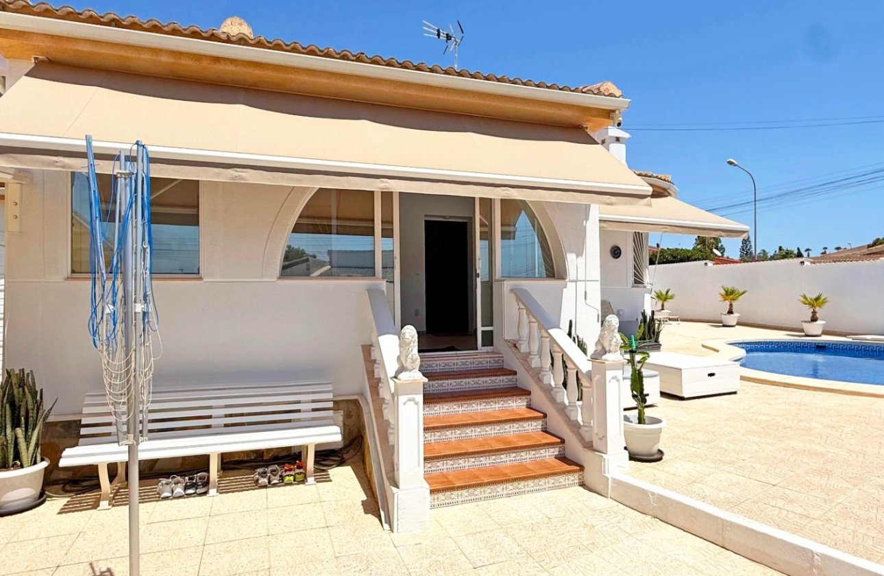 Resale - Villa - Rojales - Ciudad Quesada