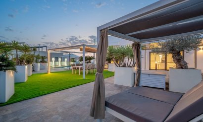 Resale - Villa - Orihuela Costa - Villamartín