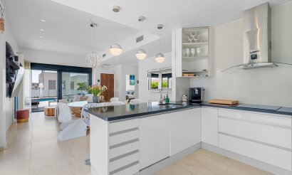 Resale - Villa - Orihuela Costa - Villamartín