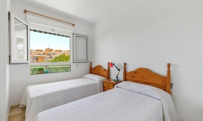 Resale - Apartment / flat - Orihuela Costa - Altos de Campoamor