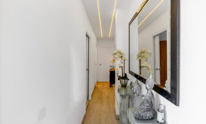 Resale - Apartment / flat - Torrevieja - Playa del cura
