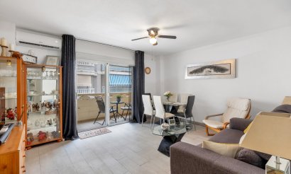 Resale - Apartment / flat - Torrevieja - Playa del cura