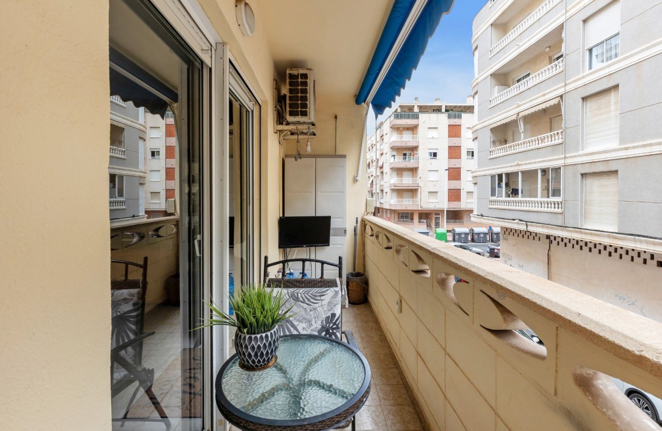 Resale - Apartment / flat - Torrevieja - Playa del cura