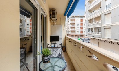 Resale - Apartment / flat - Torrevieja - Playa del cura