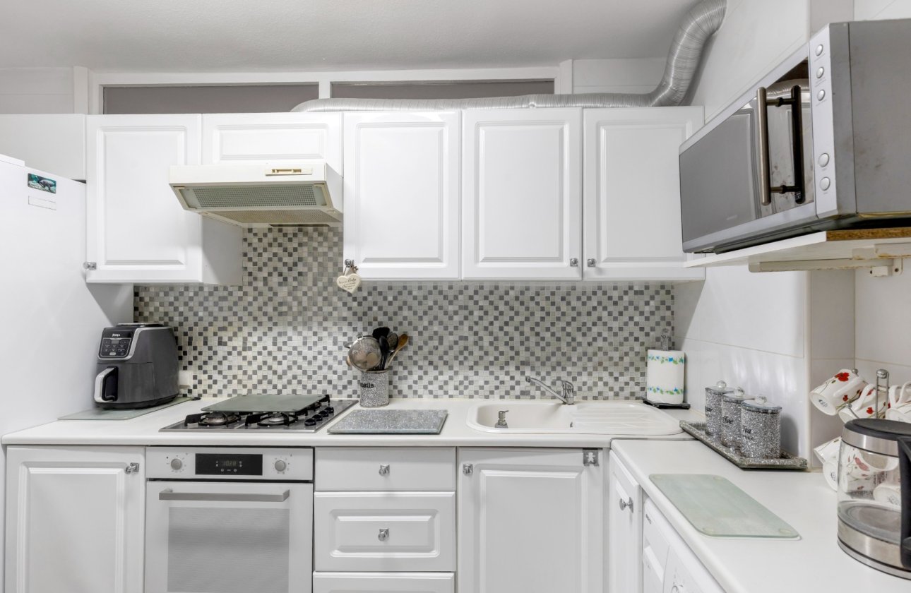 Resale - Apartment / flat - Torrevieja - Playa del cura