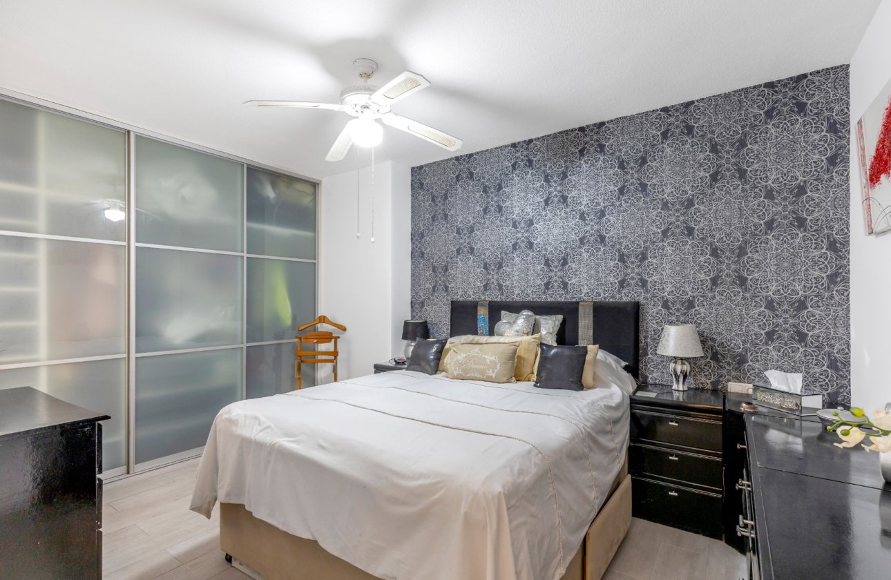 Resale - Apartment / flat - Torrevieja - Playa del cura