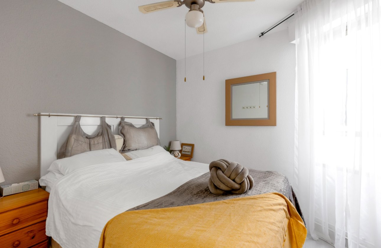 Resale - Apartment / flat - Torrevieja - Playa del cura