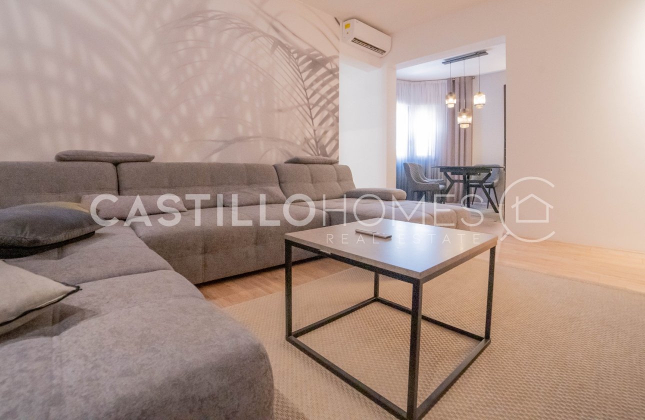 Resale - Villa - Torrevieja - El Chaparral