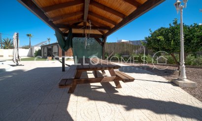 Resale - Villa - Torrevieja - El Chaparral