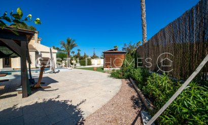 Resale - Villa - Torrevieja - El Chaparral