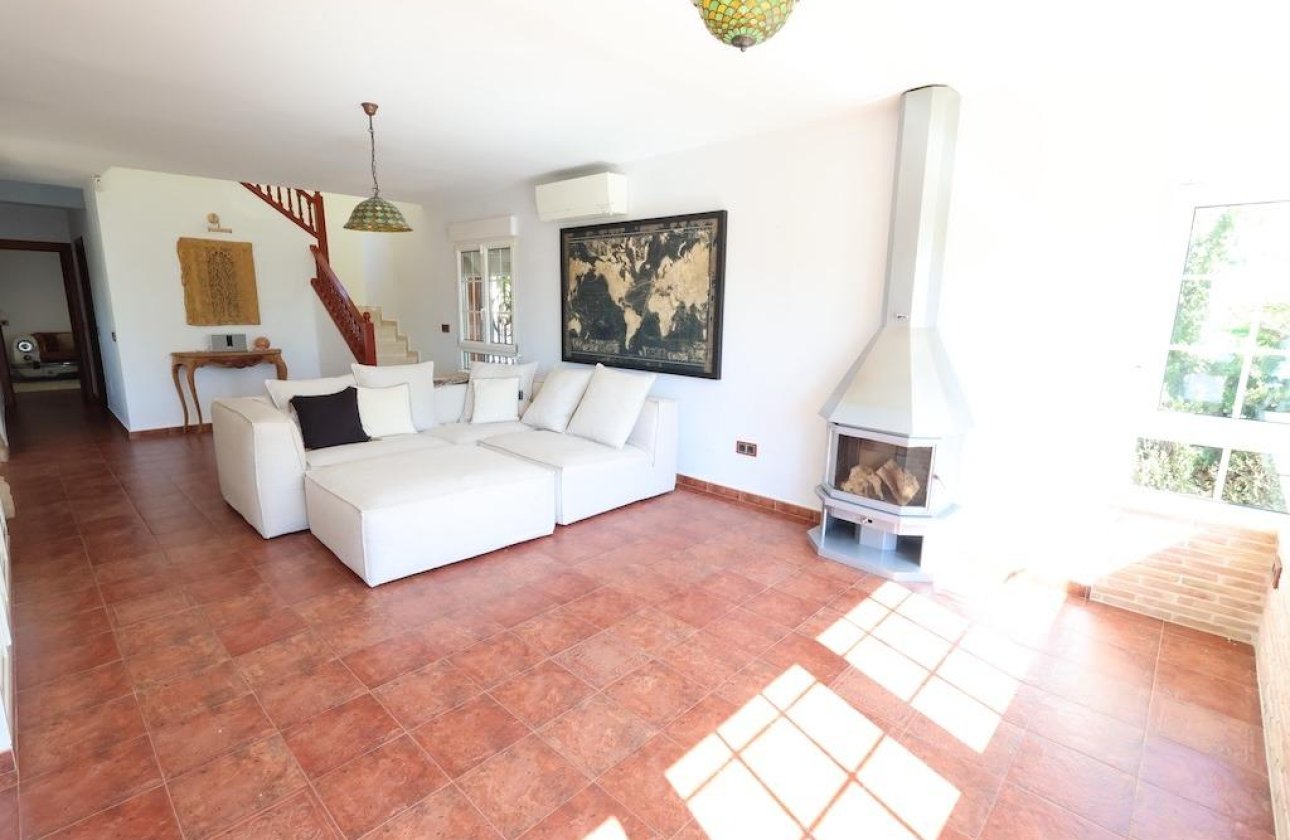 Resale - Villa - Orihuela Costa - Villamartin